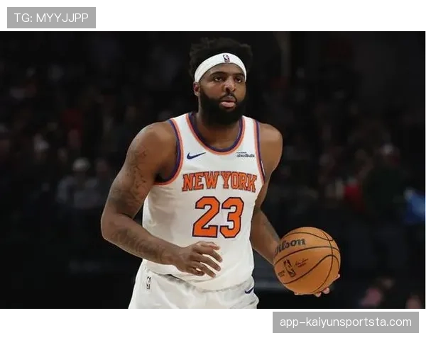 米切尔·罗宾逊内线防守拉开空间助力球队提高篮板率