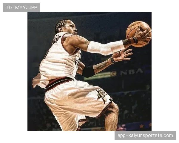 艾弗森凭借招牌交叉步单打撕裂防线体现极强得分爆发力