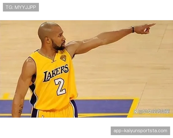 费舍尔关键三分改变湖人进攻节奏